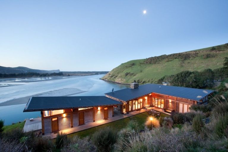 Photo of property in Kaimata Retreat, 297 Cape Saunders Road, Cape Saunders, Dunedin, 9077