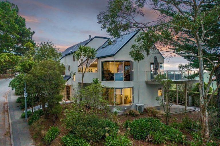 Photo of property in 200 Panorama Road, Clifton, Christchurch, 8081