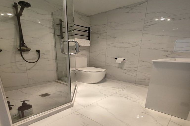 Photo of property in 3/13 Grove Lane, Pakuranga, Auckland, 2010