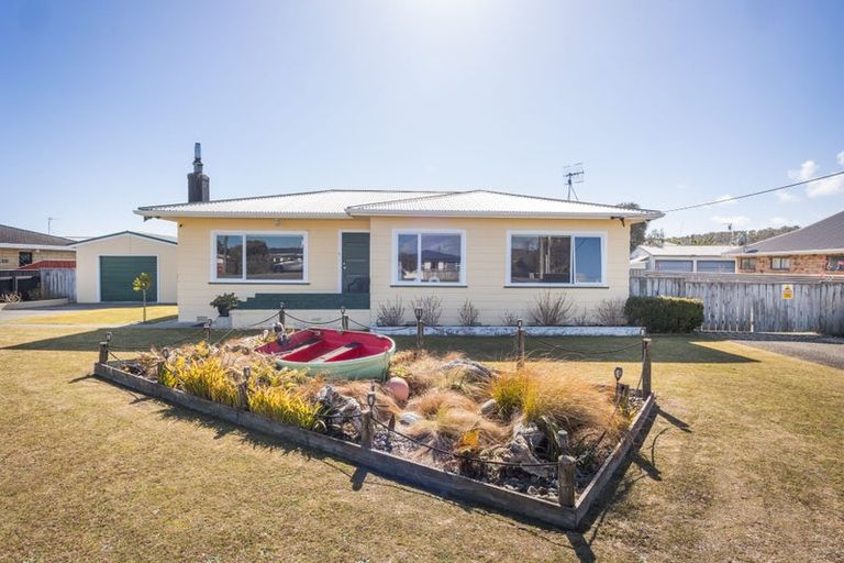 Photo of property in 69 Seabury Avenue, Foxton Beach, Foxton, 4815