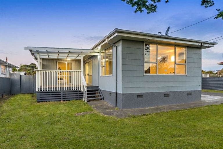 Photo of property in 1/14 Beaumonts Way, Manurewa, Auckland, 2102