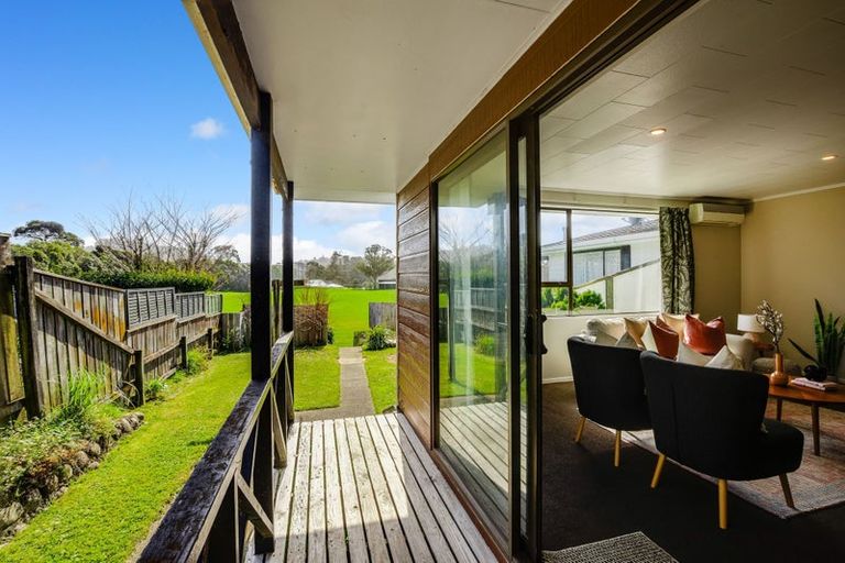 Photo of property in 11a Latitude Close, Whitby, Porirua, 5024