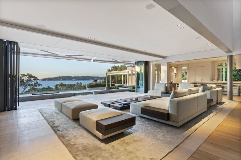 Photo of property in 27 Marine Parade, Herne Bay, Auckland, 1011