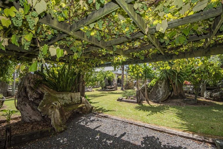 Photo of property in 18 Waro Drive, Hikurangi, 0114