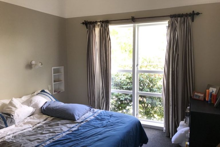 Photo of property in 66 Central Terrace, Kelburn, Wellington, 6012