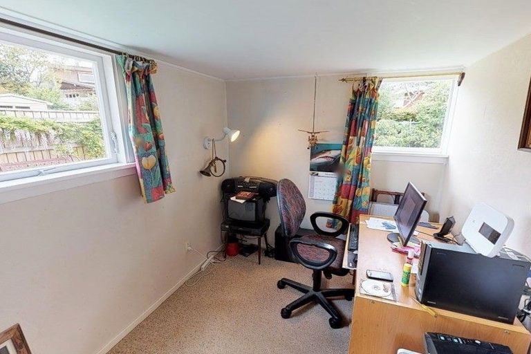 Photo of property in 1 Byrd Street, Levin, 5510