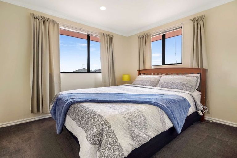 Photo of property in 71 Nielsen Gardens, Rototuna, Hamilton, 3210