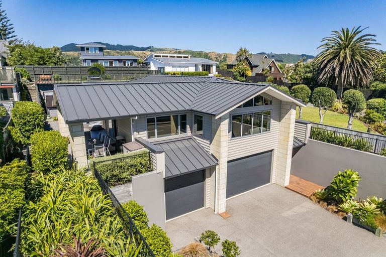 Photo of property in 118 Rosetta Road, Raumati South, Paraparaumu, 5032