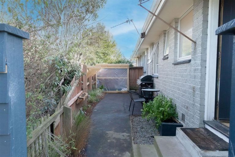 Photo of property in 1/17 Kuaka Crescent, Bromley, Christchurch, 8062