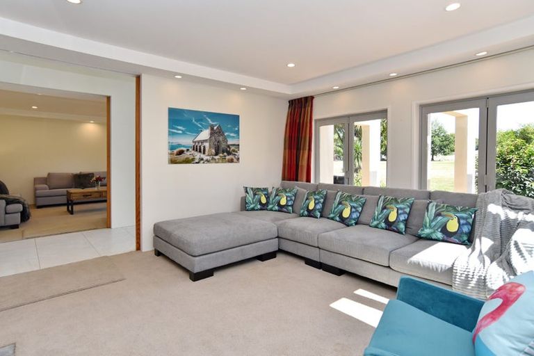 Photo of property in 1a Wai-iti Terrace, Burnside, Christchurch, 8053