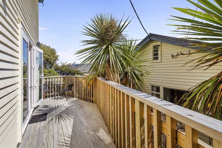 Photo of property in 32 Cavendish Square, Strathmore Park, Wellington, 6022