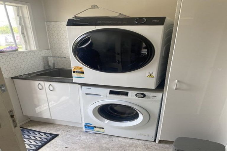 Photo of property in 16 Tatariki Street, Rosehill, Papakura, 2113