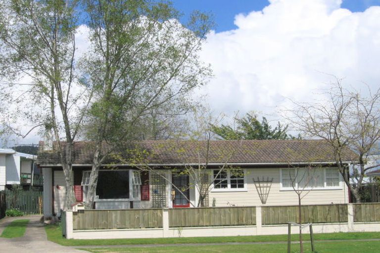 Photo of property in 22 Browning Crescent, Owhata, Rotorua, 3010