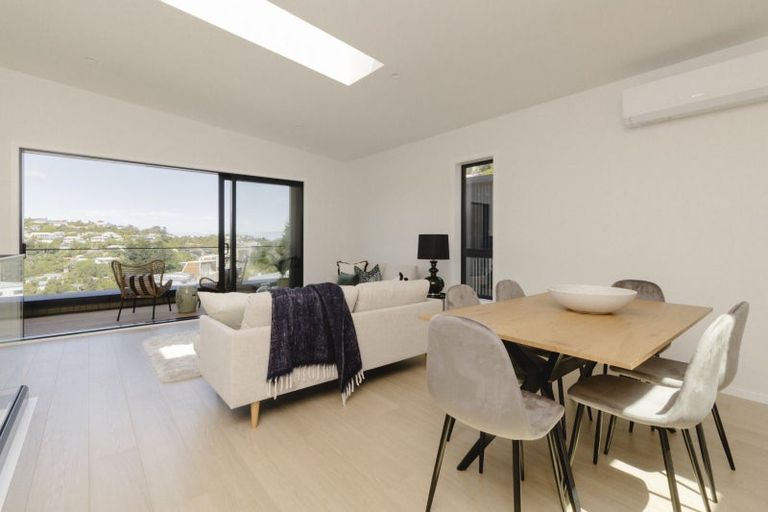 Photo of property in 111 Tiketike Way, Brooklyn, Wellington, 6021