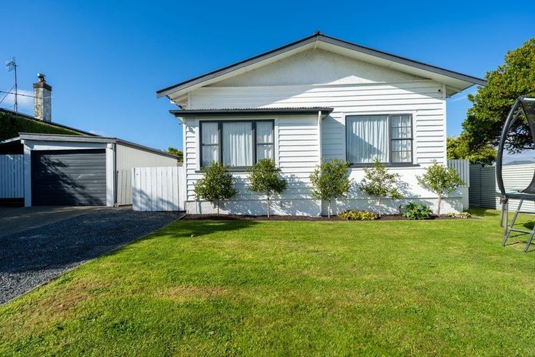Photo of property in 1 Collingwood Street, Strathern, Invercargill, 9812
