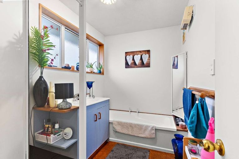 Photo of property in 2/38 Fenchurch Street, Redwood, Christchurch, 8051