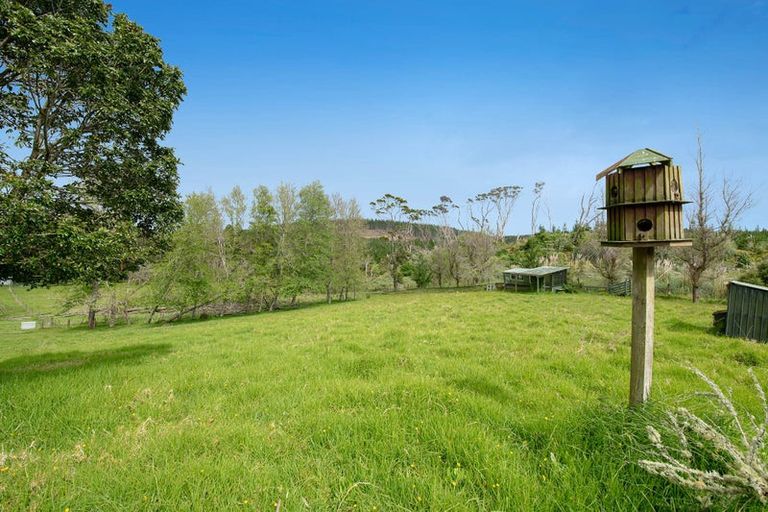 Photo of property in 118 Trig Road, South Head, Helensville, 0874