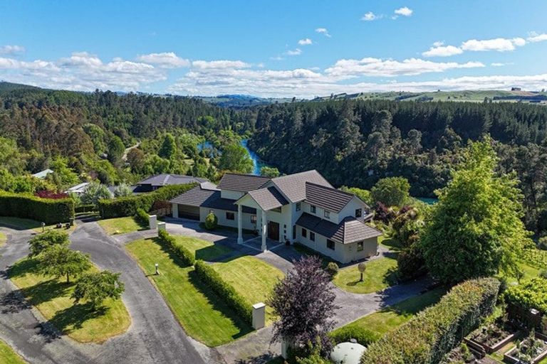 Photo of property in 184 Ferndale Way, Rangatira Park, Taupo, 3384