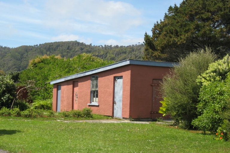 Photo of property in 5 Batty Street, Mokihinui, Westport, 7891