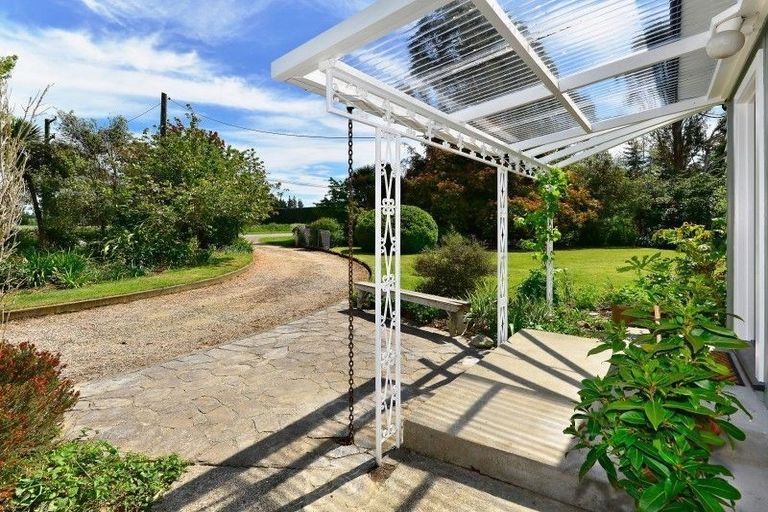 Photo of property in 3006 Coaltrack Road, Coalgate, 7673