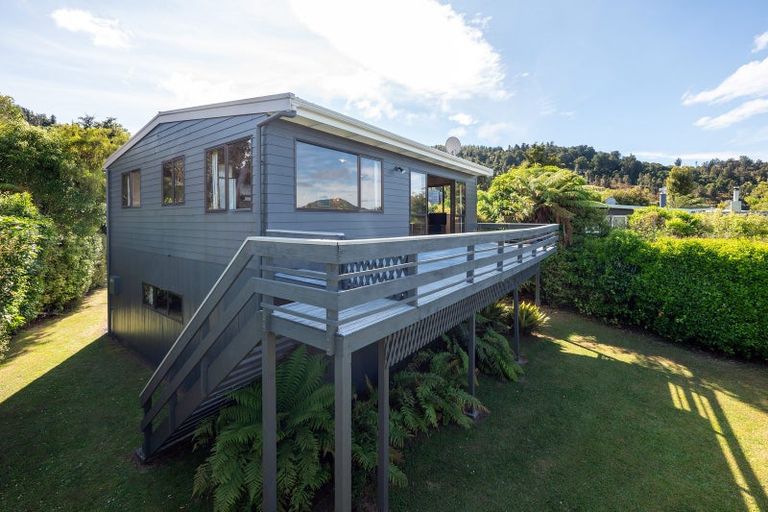 Photo of property in 27 Kaiuru Avenue, Pukawa Bay, Turangi, 3381