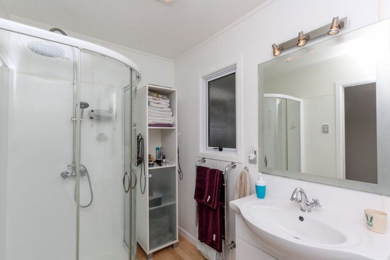 Photo of property in 61 Lismore Street, Merrilands, New Plymouth, 4312