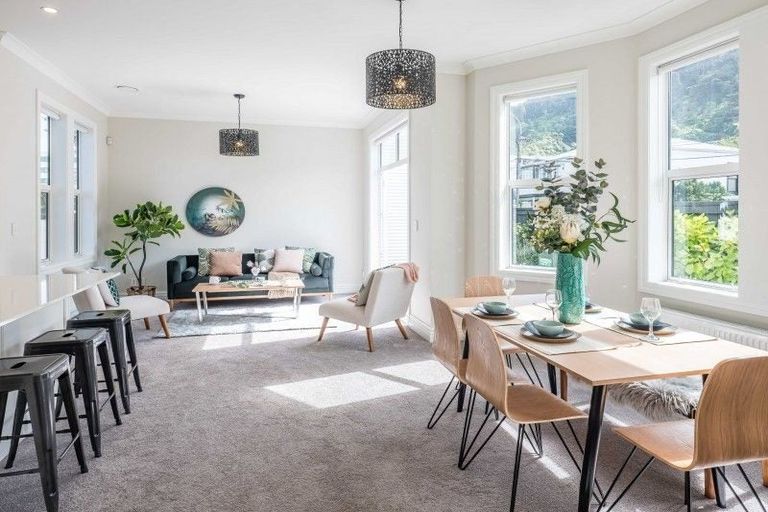 Photo of property in 51 Tinakori Road, Thorndon, Wellington, 6011