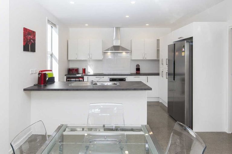 Photo of property in 32 Dickens Street, Addington, Christchurch, 8024