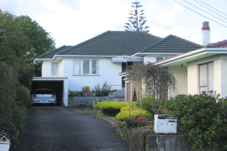 Photo of property in 2/16 Churchill Avenue, Manurewa, Auckland, 2102