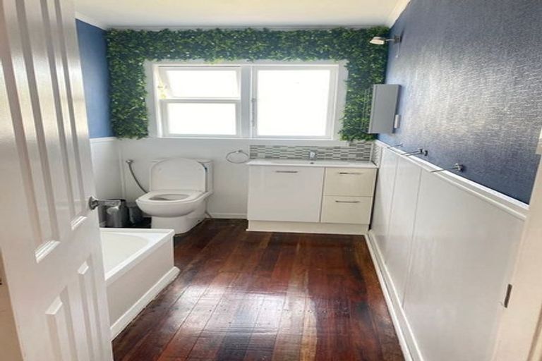 Photo of property in 168 Wellington Road, Wainuiomata, Lower Hutt, 5014