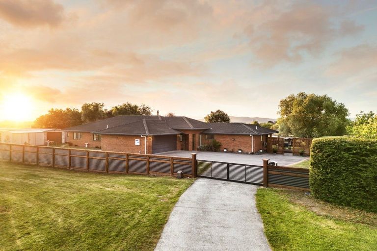 Photo of property in 19 Castleton Way, Flagstaff, Hamilton, 3210