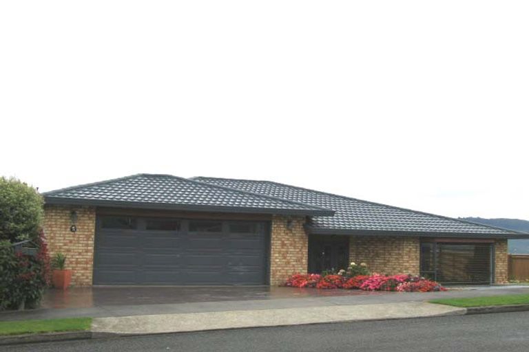 Photo of property in 21 Birkinshaw Grove, Riverstone Terraces, Upper Hutt, 5018