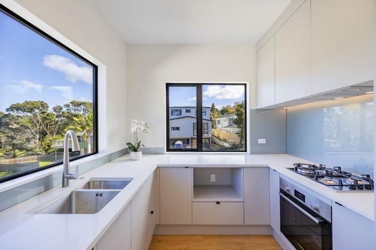 Photo of property in 24a Gladys Avenue, Glenfield, Auckland, 0629