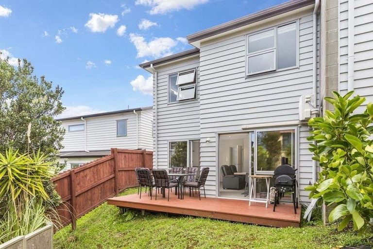 Photo of property in 55a Nautilus Drive, Gulf Harbour, Whangaparaoa, 0930