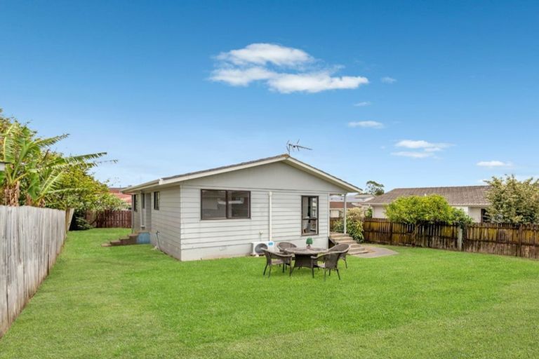 Photo of property in 2/17 Coombe Avenue, Otara, Auckland, 2023