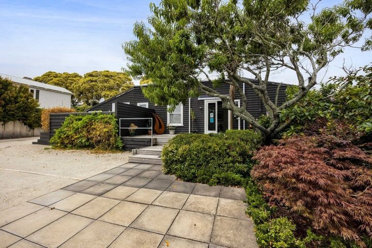 Photo of property in 77 Eliot Street, New Plymouth, 4310