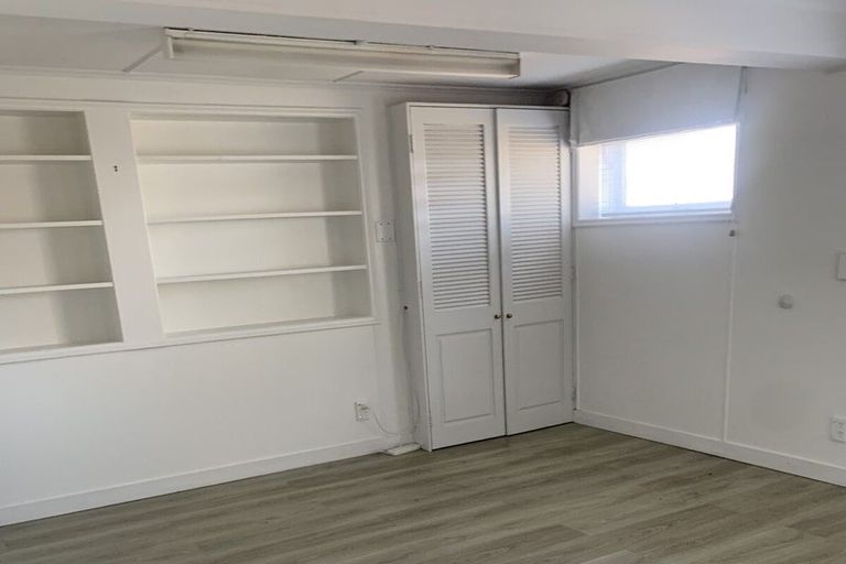 Photo of property in 119 Shakespeare Road, Milford, Auckland, 0620