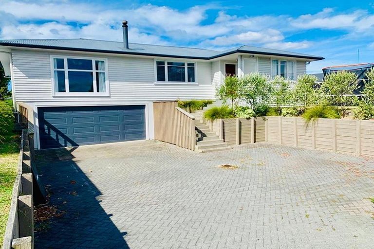 Photo of property in 17 Crane Street, Mount Maunganui, 3116