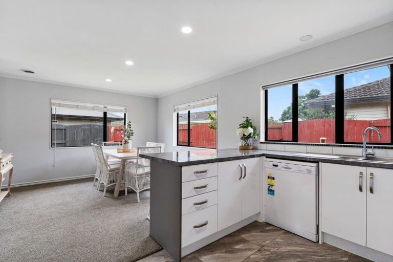 Photo of property in 78 Corinth Grove, Papamoa Beach, Papamoa, 3118