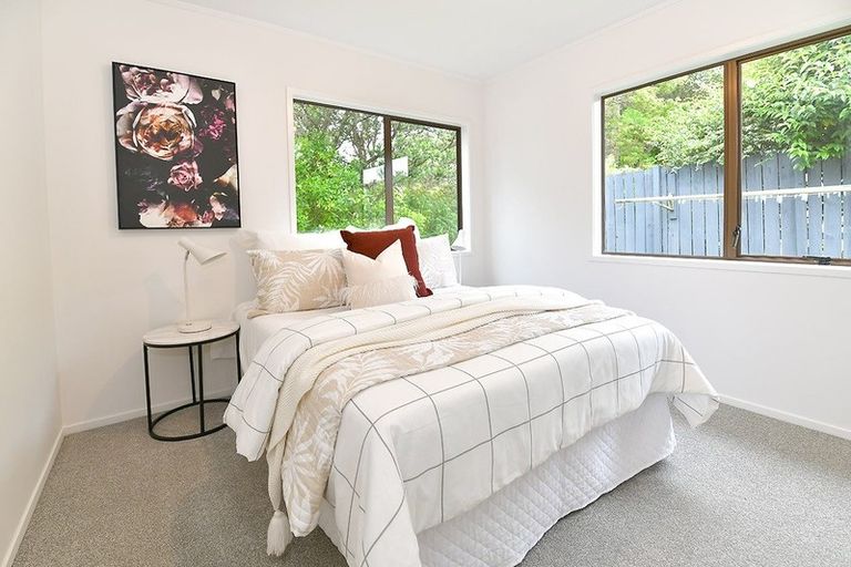 Photo of property in 41 Pemberton Avenue, Bayview, Auckland, 0629