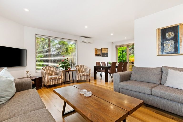 Photo of property in 25 Henry Partington Place, Greenhithe, Auckland, 0632