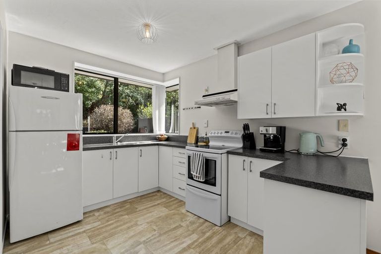 Photo of property in 1/8 Torvill And Dean Lane, Cashmere, Christchurch, 8022