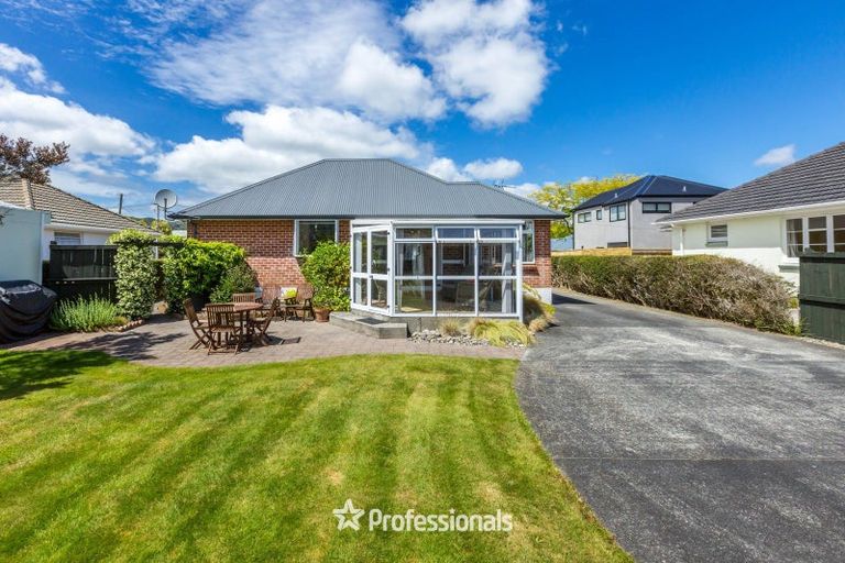 Photo of property in 34 Oxford Crescent, Ebdentown, Upper Hutt, 5018