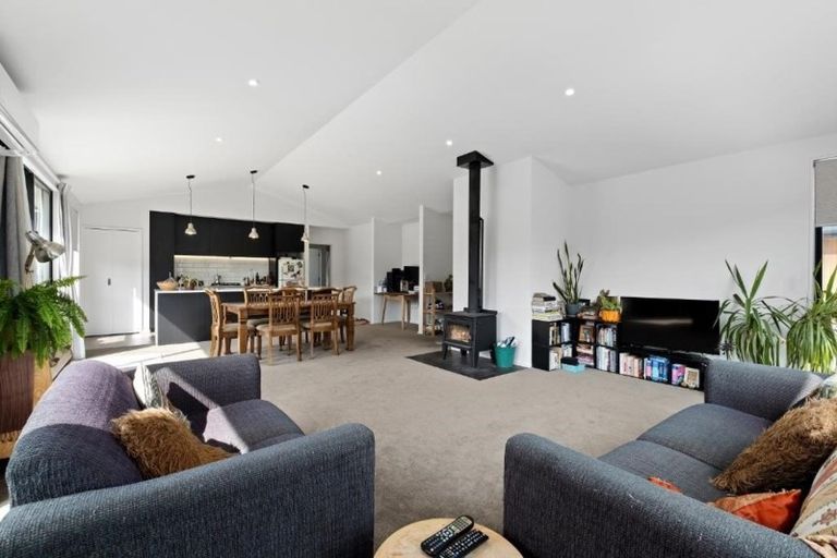 Photo of property in 51 Kirimoko Crescent, Wanaka, 9305