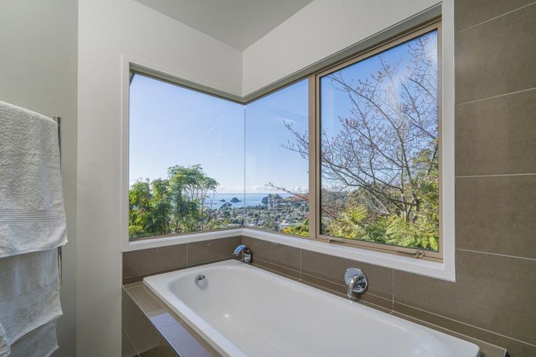 Photo of property in 10 Patricia Place, Hahei, Whitianga, 3591