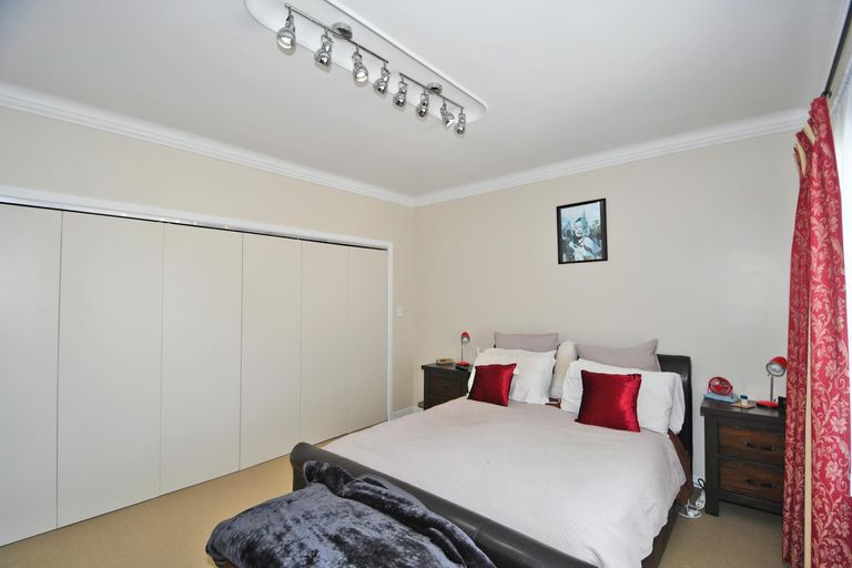 Photo of property in 12 Totara Road, Leigh, 0985