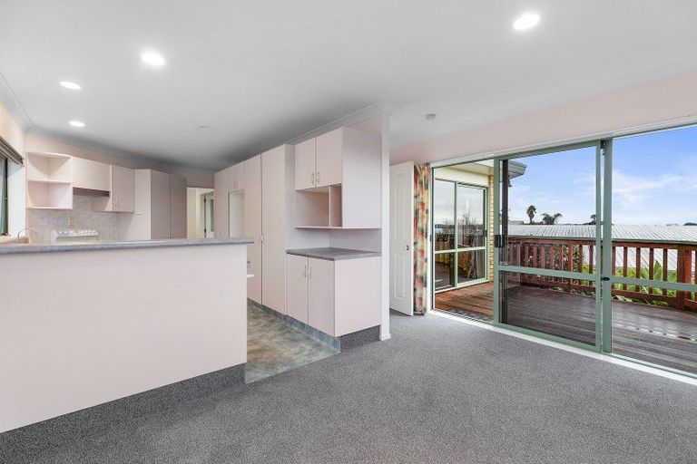 Photo of property in 10 Homestead Place, Welcome Bay, Tauranga, 3112