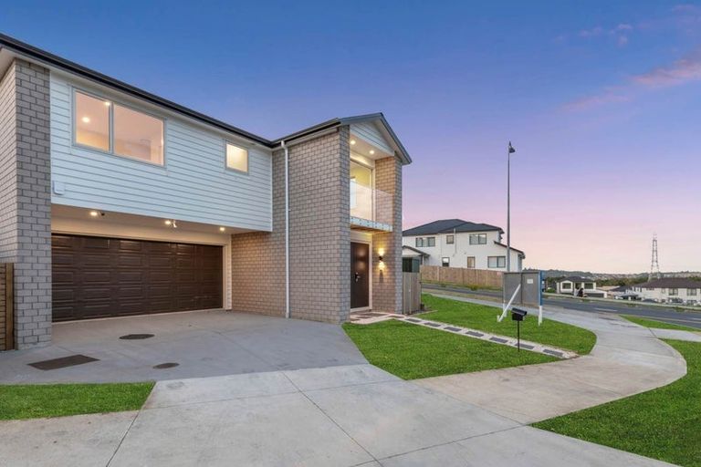 Photo of property in 62 Elevation Street, Flat Bush, Auckland, 2019