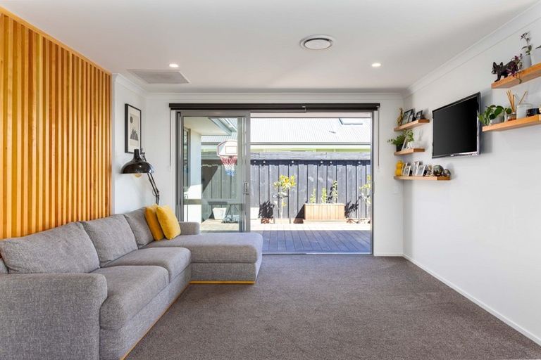 Photo of property in 31 Te Hurunui Drive, Pegasus, 7612