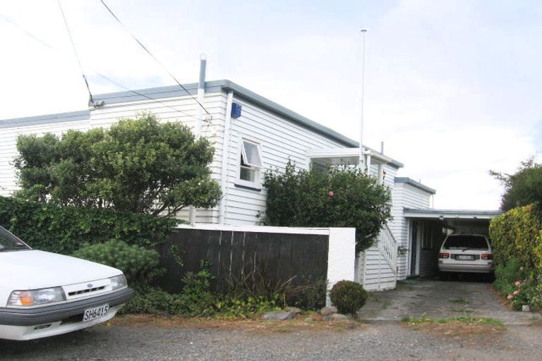 Photo of property in 11 Beacon Hill Road, Strathmore Park, Wellington, 6022